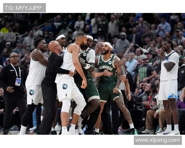 森林狼与雄鹿精彩对决全场录像回放及赛后分析分享